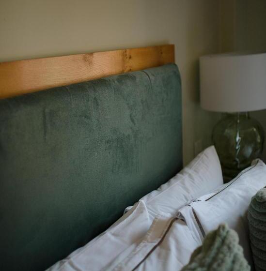 غرفة قياسية, Hebden Townhouse