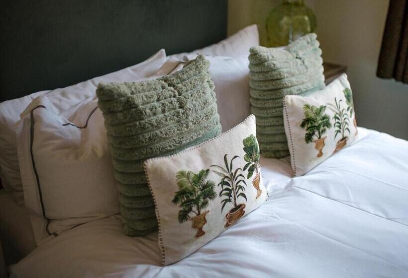 غرفة قياسية, Hebden Townhouse