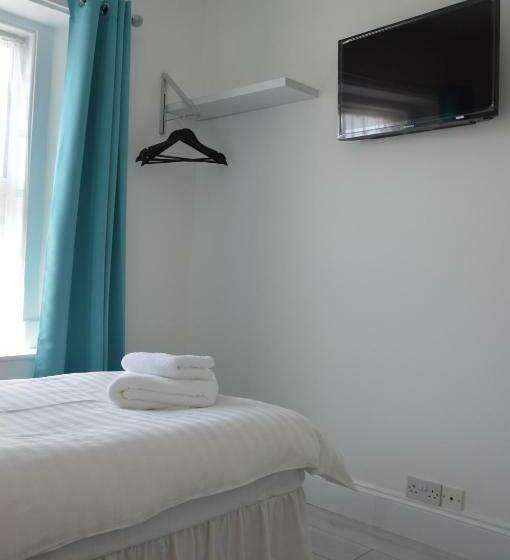 غرفة إقتصادية, Holly Lodge