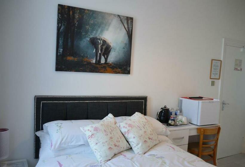 غرفة قياسية, Holly Lodge