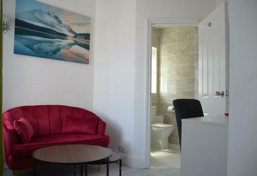 غرفة سوبيريور, Holly Lodge