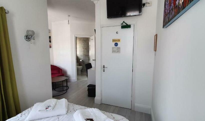 غرفة سوبيريور, Holly Lodge