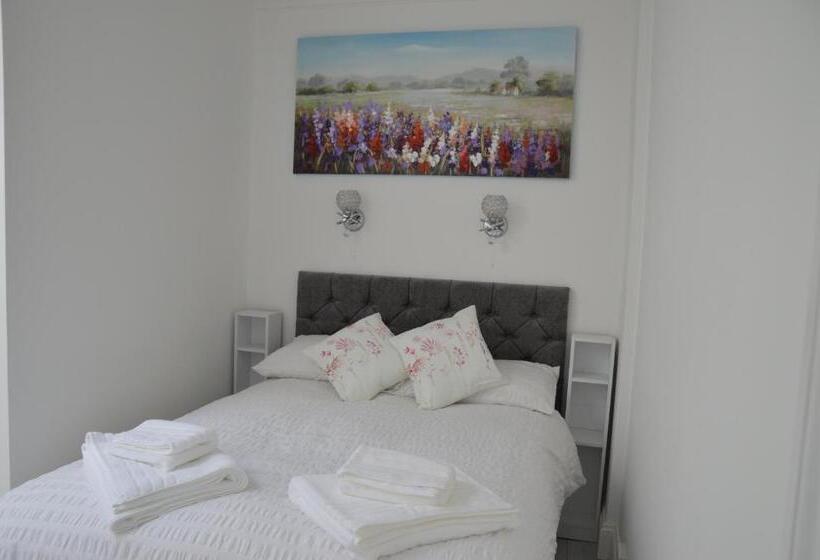 Номер Стандарт, Holly Lodge