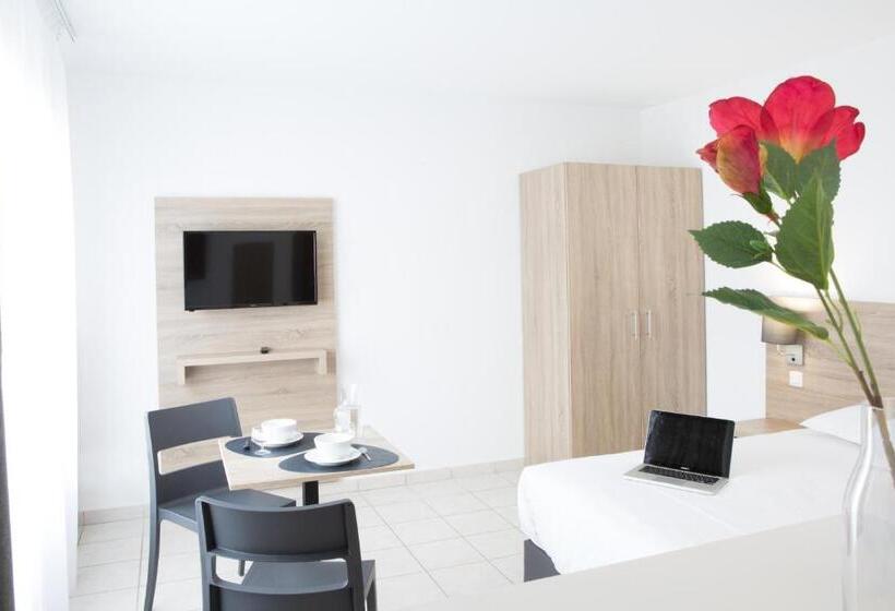 스탠다드 스튜디오, Zenitude Hôtel Résidences La Versoix
