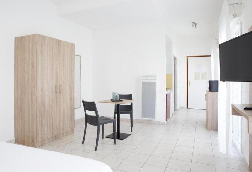 스탠다드 스튜디오, Zenitude Hôtel Résidences La Versoix