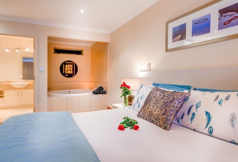 スーペリアスタジオ, Emerald Spa Motor Inn