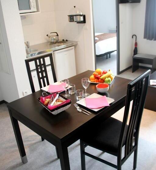 Апартаменты 1 Спальня, Park Wilson Airport