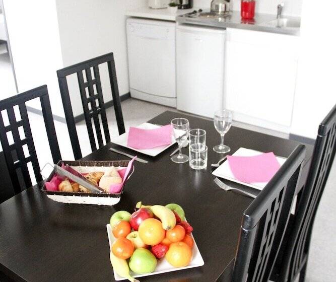 Апартаменты 1 Спальня, Park Wilson Airport