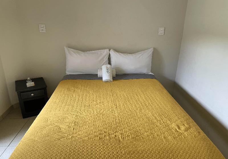 חדר אקונומי, Allende Morelia