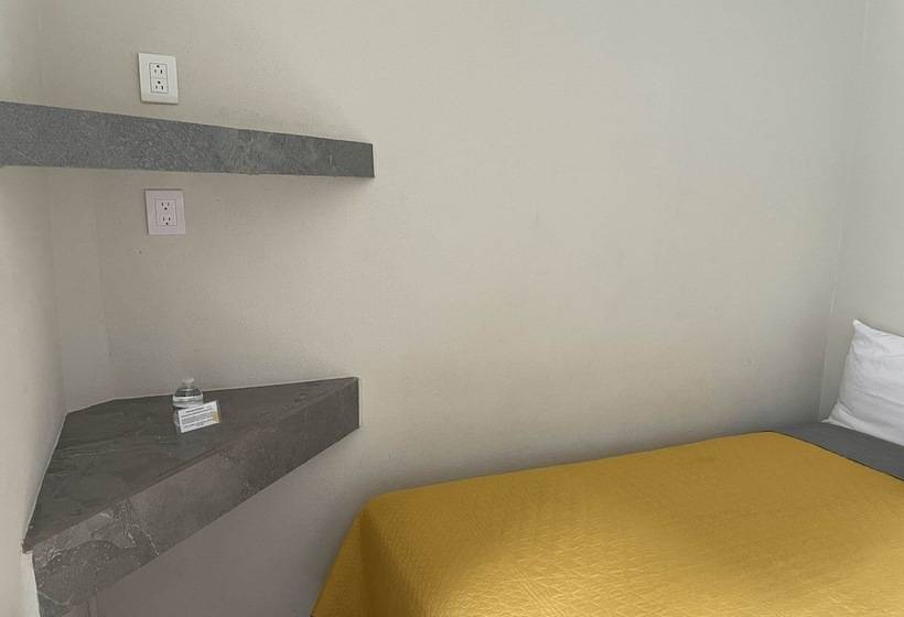 חדר סטנדרט, Allende Morelia