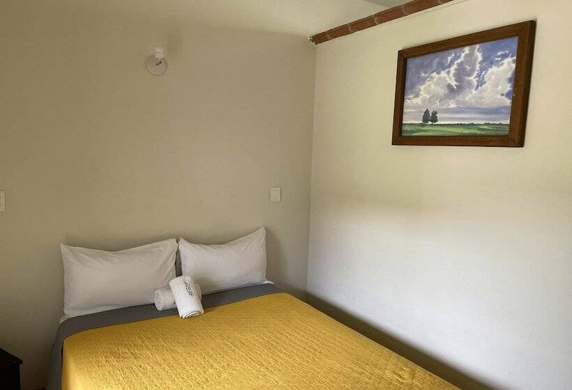 חדר סטנדרט, Allende Morelia