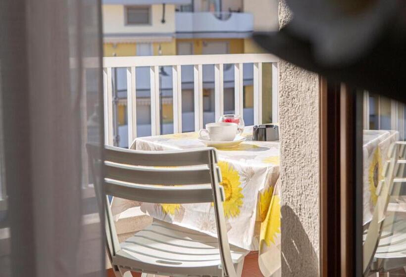 استودیوی استاندارد, Holiday Appartamenti