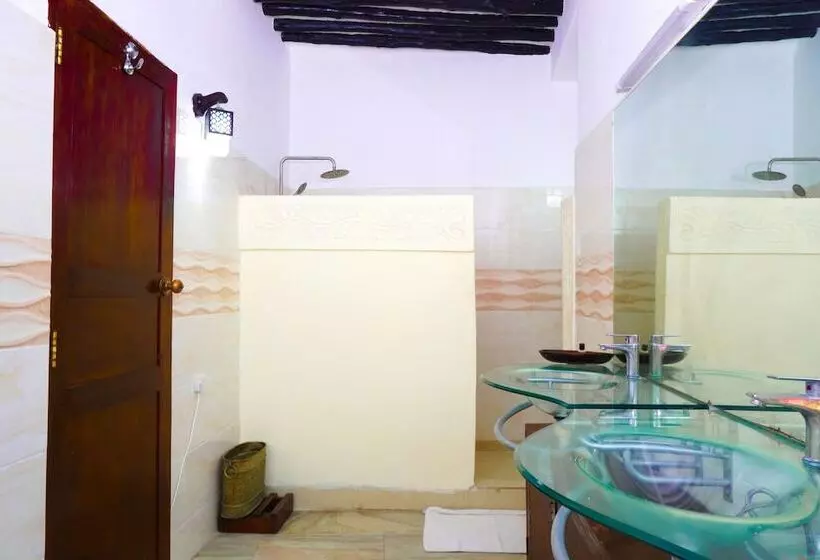اتاق استاندارد یک نفره, Al Johari Hotel & Spa