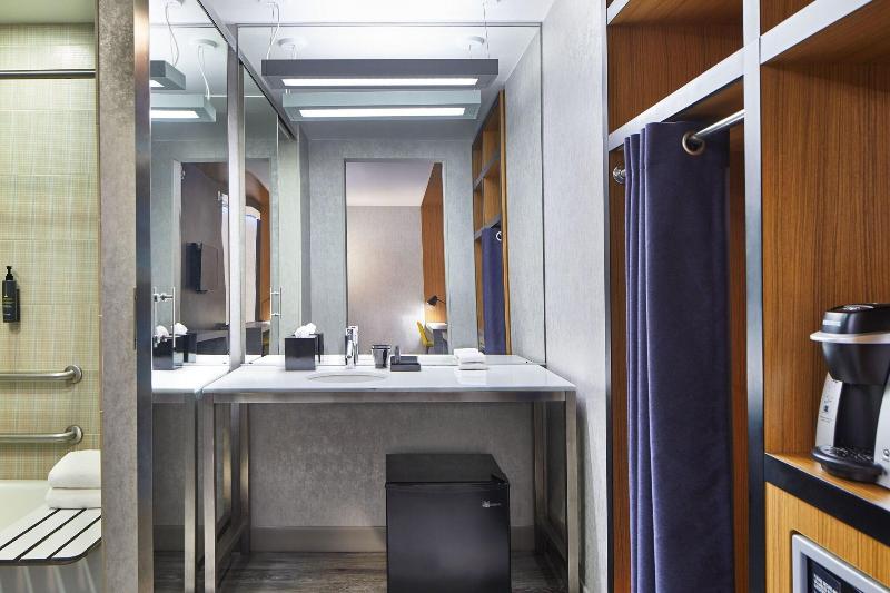 Номер Стандарт, Aloft Dulles Airport North