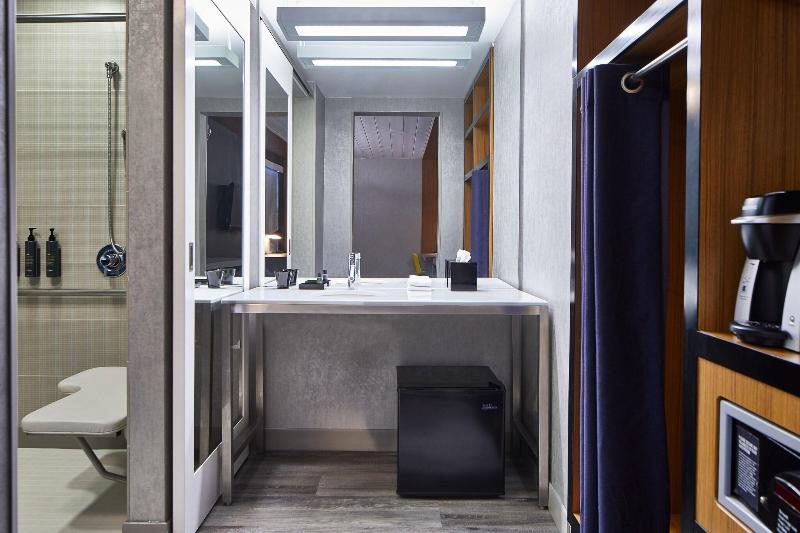 Номер Стандарт, Aloft Dulles Airport North