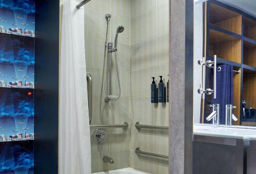 Номер Deluxe Адаптированный для Инвалидов, Aloft Dulles Airport North