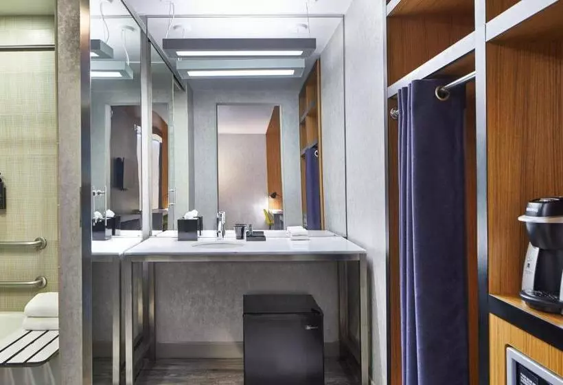 障害者適応デラックスルーム, Aloft Dulles Airport North