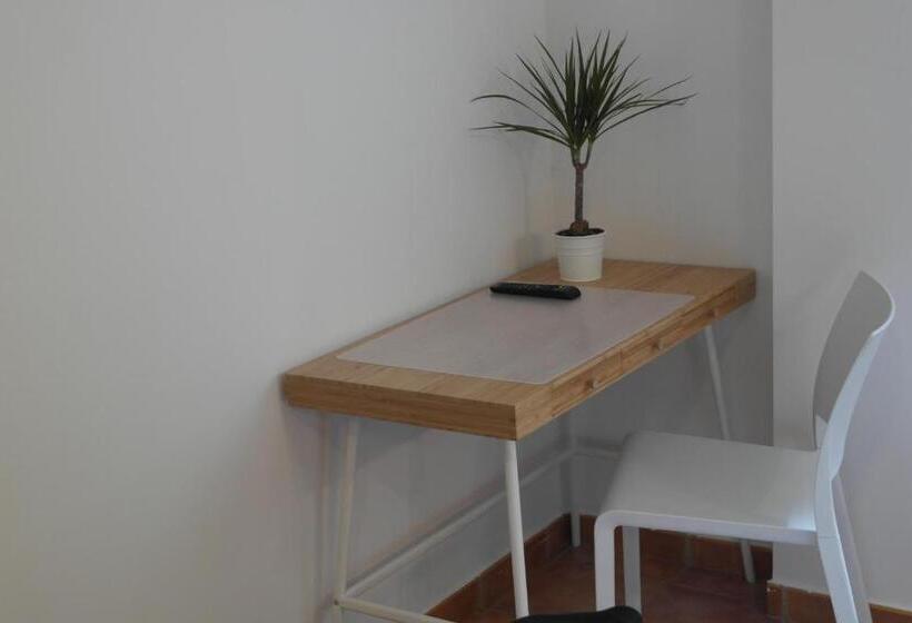 חדר סטנדרט, Cuéntame