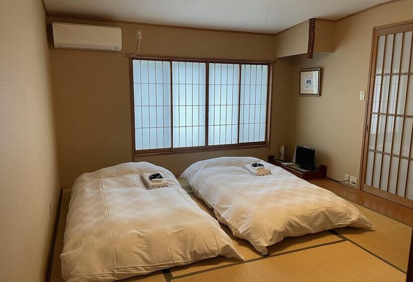 Camera Familiare, Fukudaya