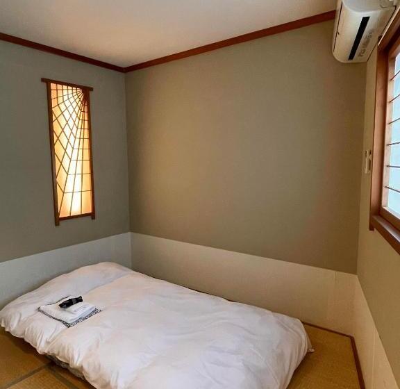 Camera Familiare, Fukudaya