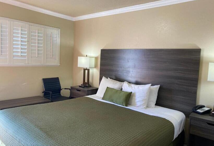 Номер Стандарт, Holland Inn & Suites