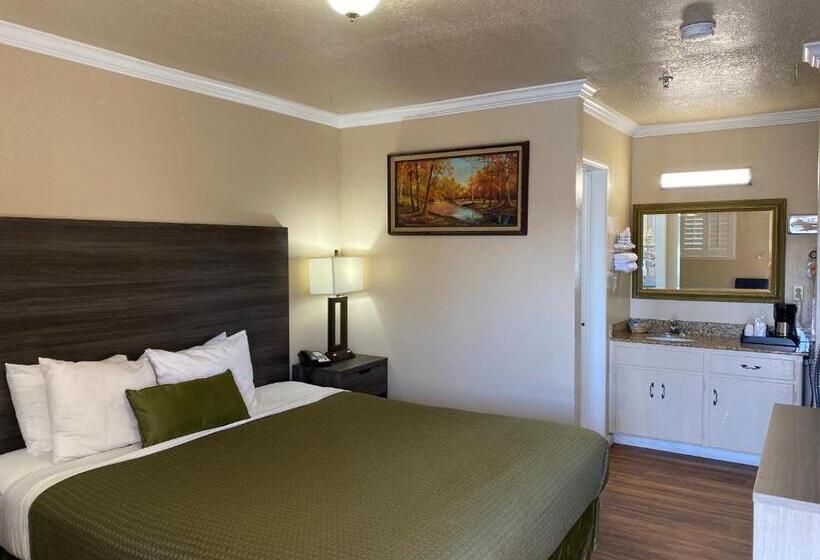 غرفة قياسية, Holland Inn & Suites