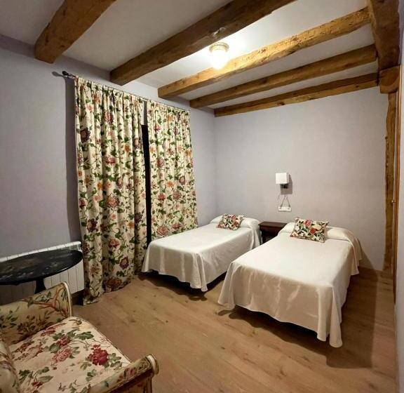 شقة غرفة واحدة, Hospederia Los Templarios