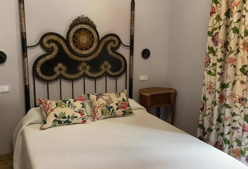 شقة غرفة واحدة, Hospederia Los Templarios