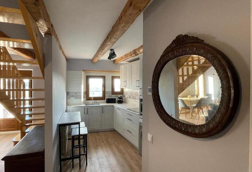 شقة غرفة واحدة, Hospederia Los Templarios