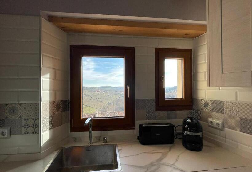 شقة غرفة واحدة, Hospederia Los Templarios