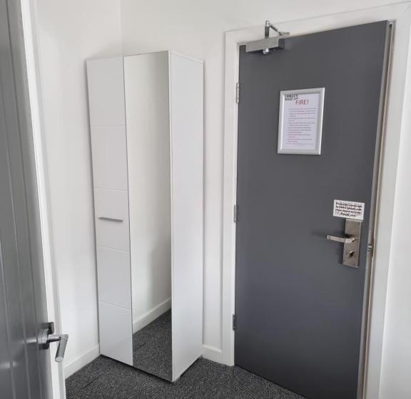 Economy-huone, Langley House