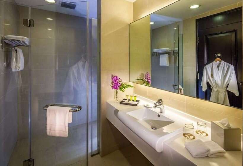 اتاق لوکس, Orchid Country Club