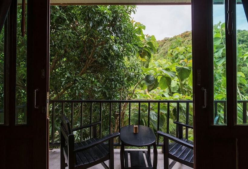 Номер Deluxe с Балконом, Railay Phutawan Resort