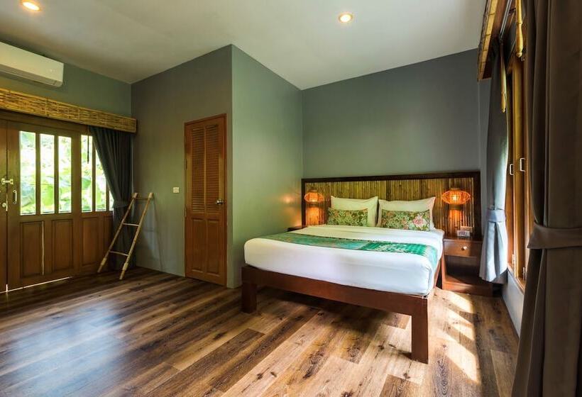 غرفة ديلوكس مزودة بشرفة, Railay Phutawan Resort