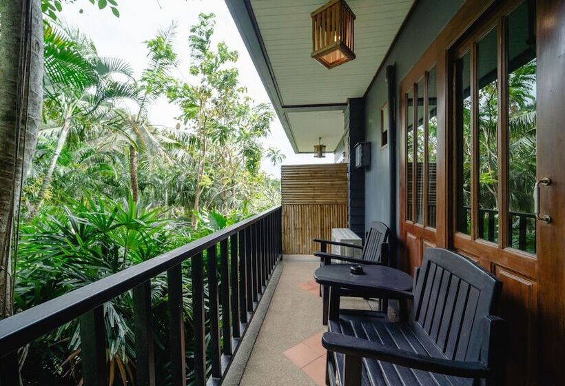 غرفة ديلوكس مزودة بشرفة, Railay Phutawan Resort