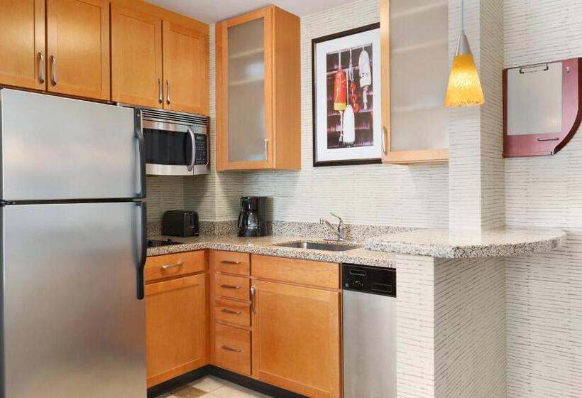 스탠다드 스튜디오, Residence Inn Portland Downtown Waterfront
