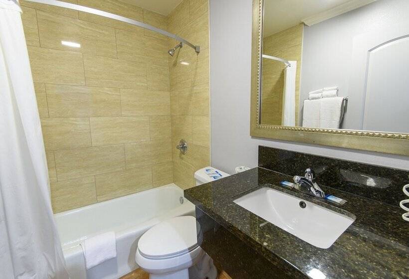 غرفه قياسيه سريرين مزدوجين, Hyland Inn Long Beach