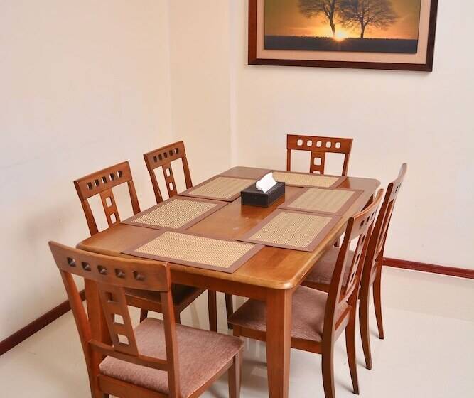 سوییت لوکس, Unique Towers Luxury Boutique Suites