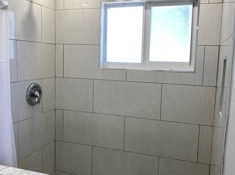 غرفة ديلوكس, Drop Anchor Resort & Marina