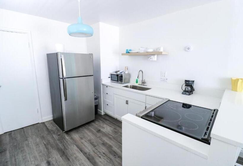 جناح سرير كينج, Drop Anchor Resort & Marina