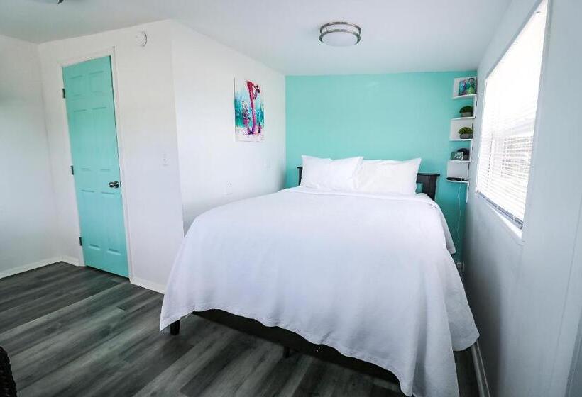 غرفة قياسية مطلّة علي البحر, Drop Anchor Resort & Marina