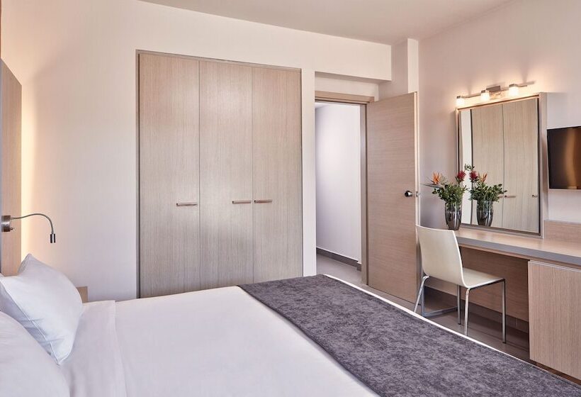 家庭间, Atlantica Mikri Poli Crete