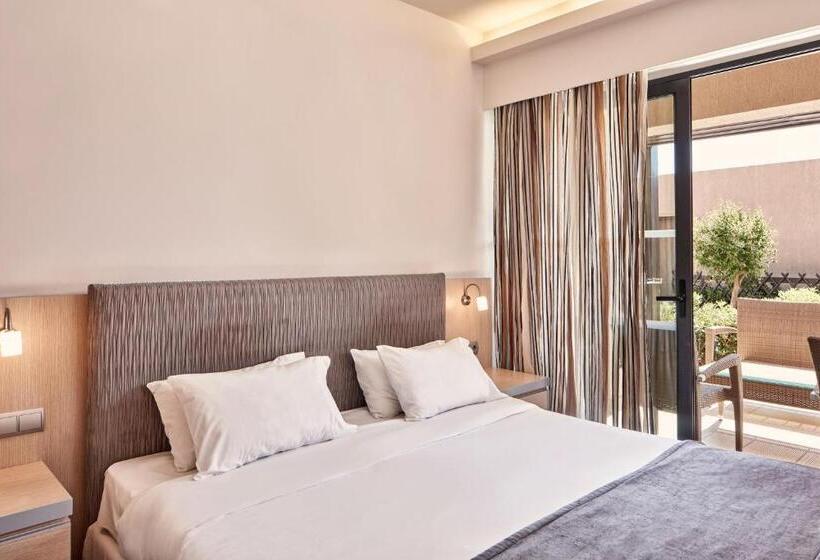 家庭间, Atlantica Mikri Poli Crete