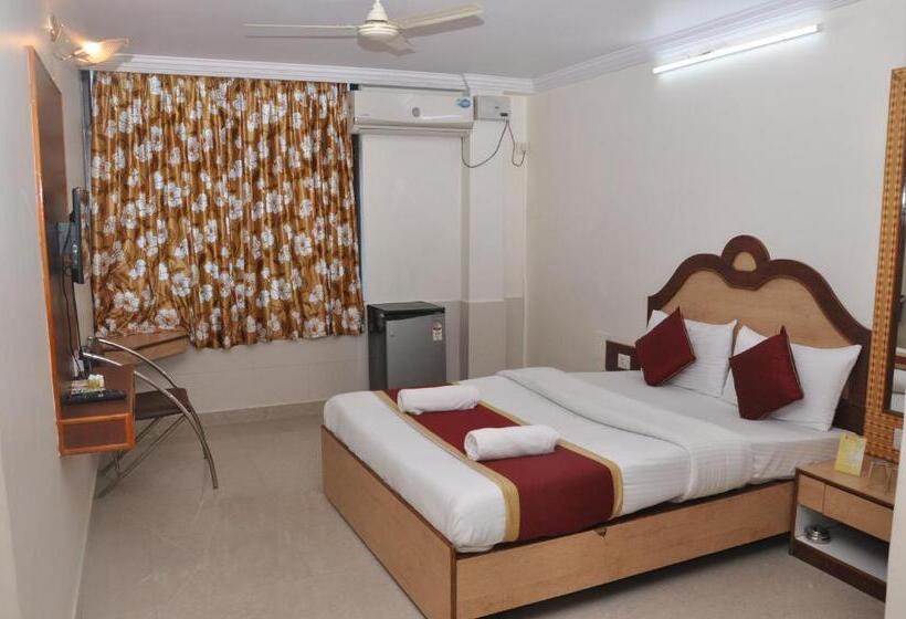 חדר אקזקיוטיב, Gangothri