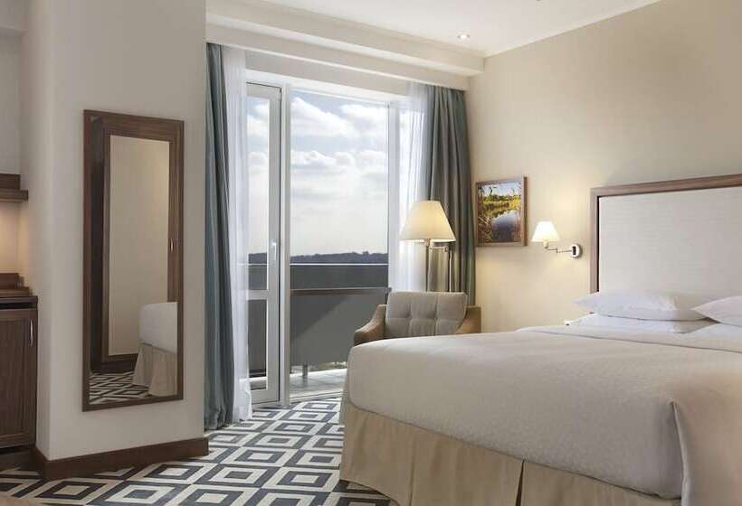 اتاق لوکس, Khortitsa Palace