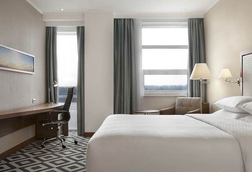 اتاق لوکس با بالکن, Khortitsa Palace