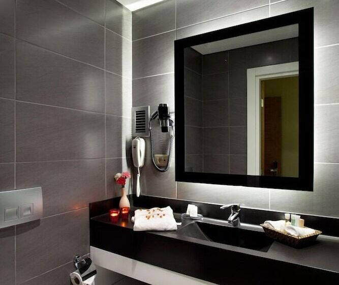 اتاق استاندارد سه نفره, Sorriso