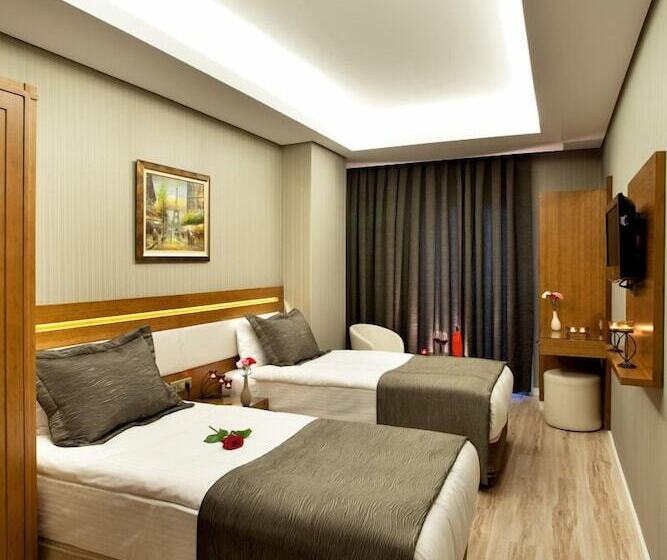 اتاق استاندارد سه نفره, Sorriso