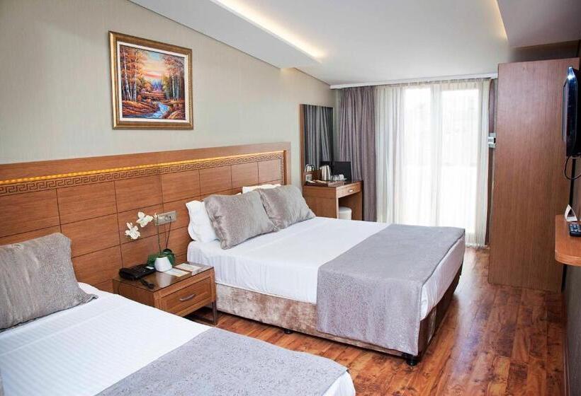 اتاق استاندارد سه نفره, Sorriso