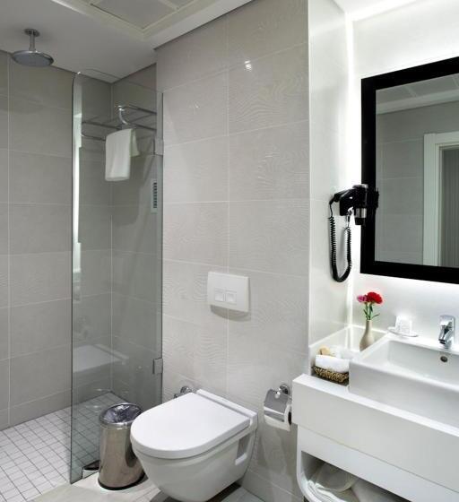 اتاق استاندارد سه نفره, Sorriso